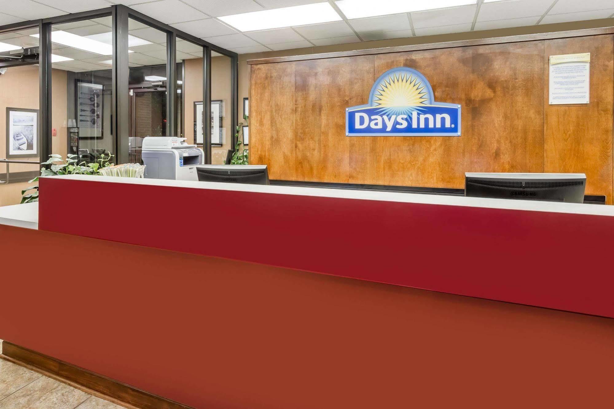 Days Inn By Wyndham Statesboro Eksteriør bilde