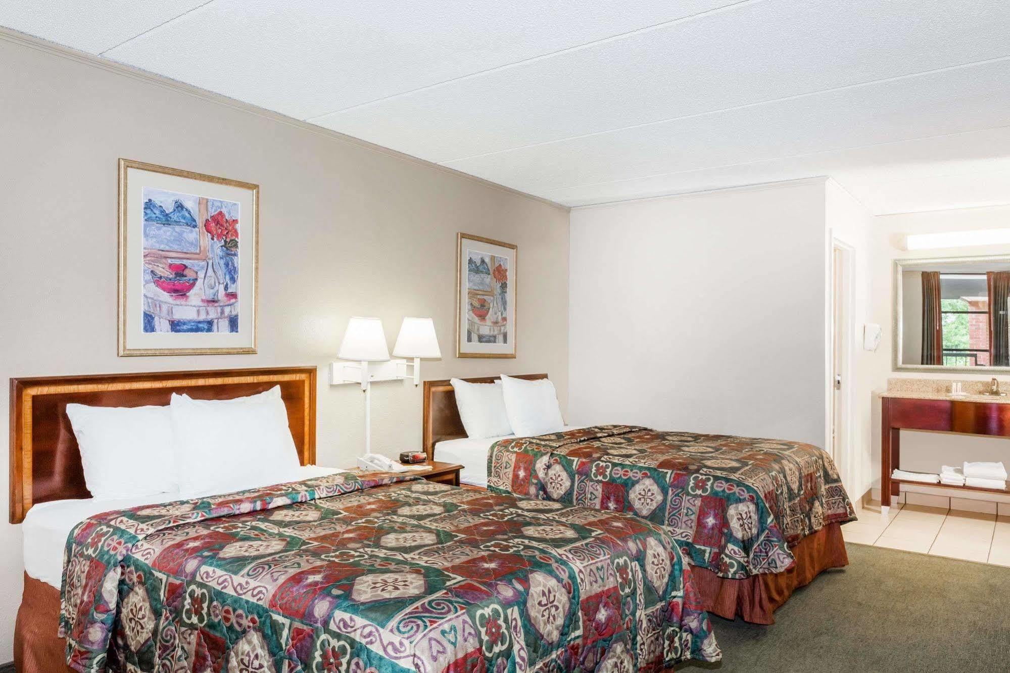 Days Inn By Wyndham Statesboro Eksteriør bilde