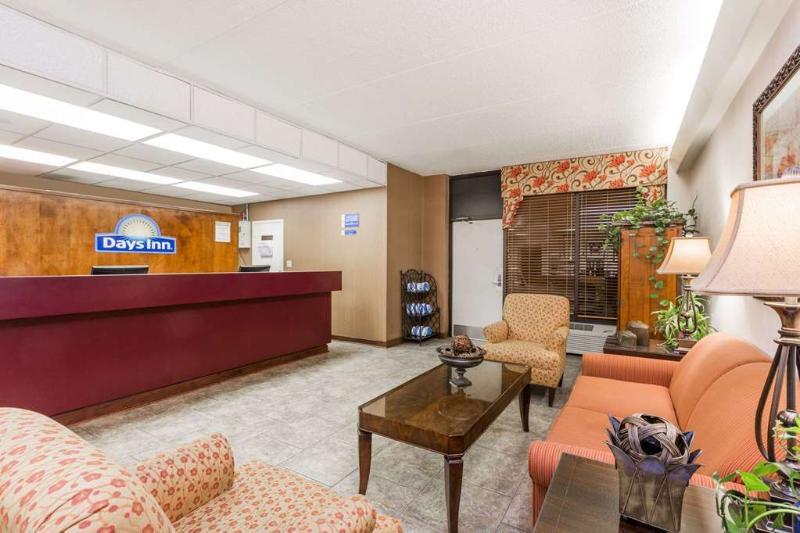 Days Inn By Wyndham Statesboro Eksteriør bilde